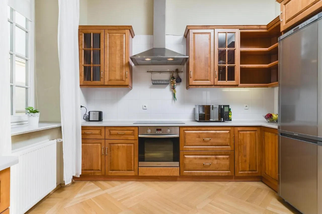 Apartamenty W Palacu Pod Baranami Krakow Poland