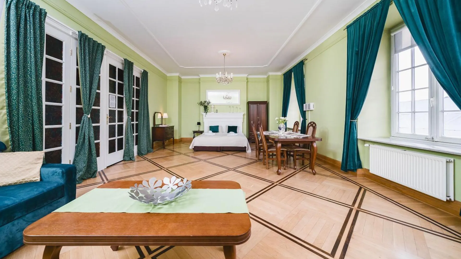 Apartment Apartamenty W Palacu Pod Baranami Krakow