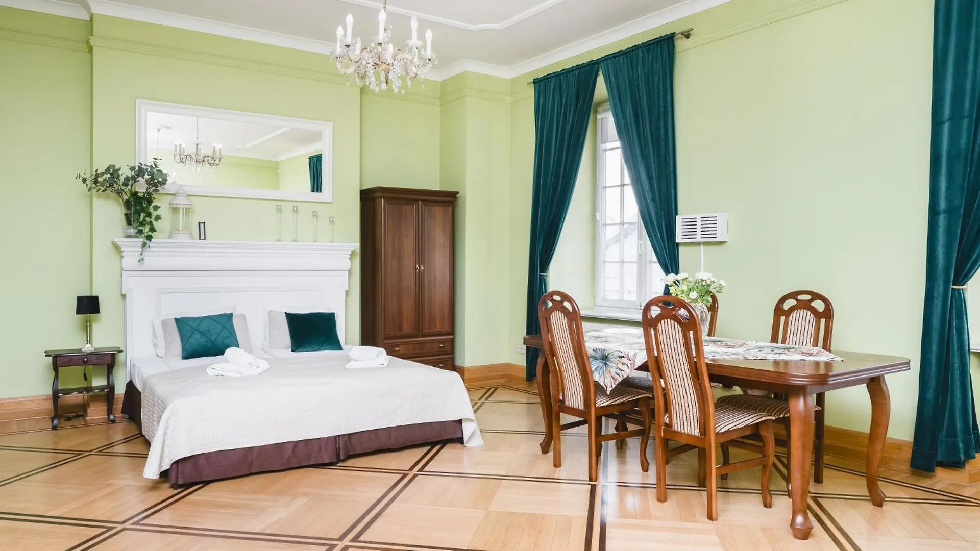 Apartamenty W Palacu Pod Baranami Krakow 0*,  Poland