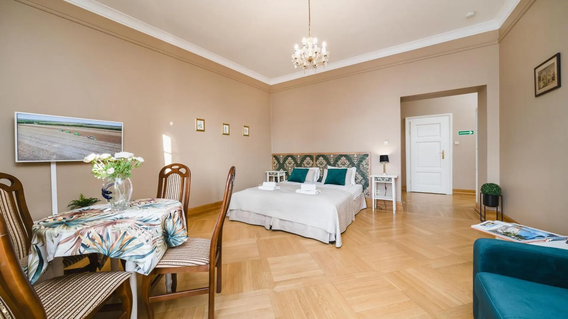 Apartamenty W Palacu Pod Baranami Krakow